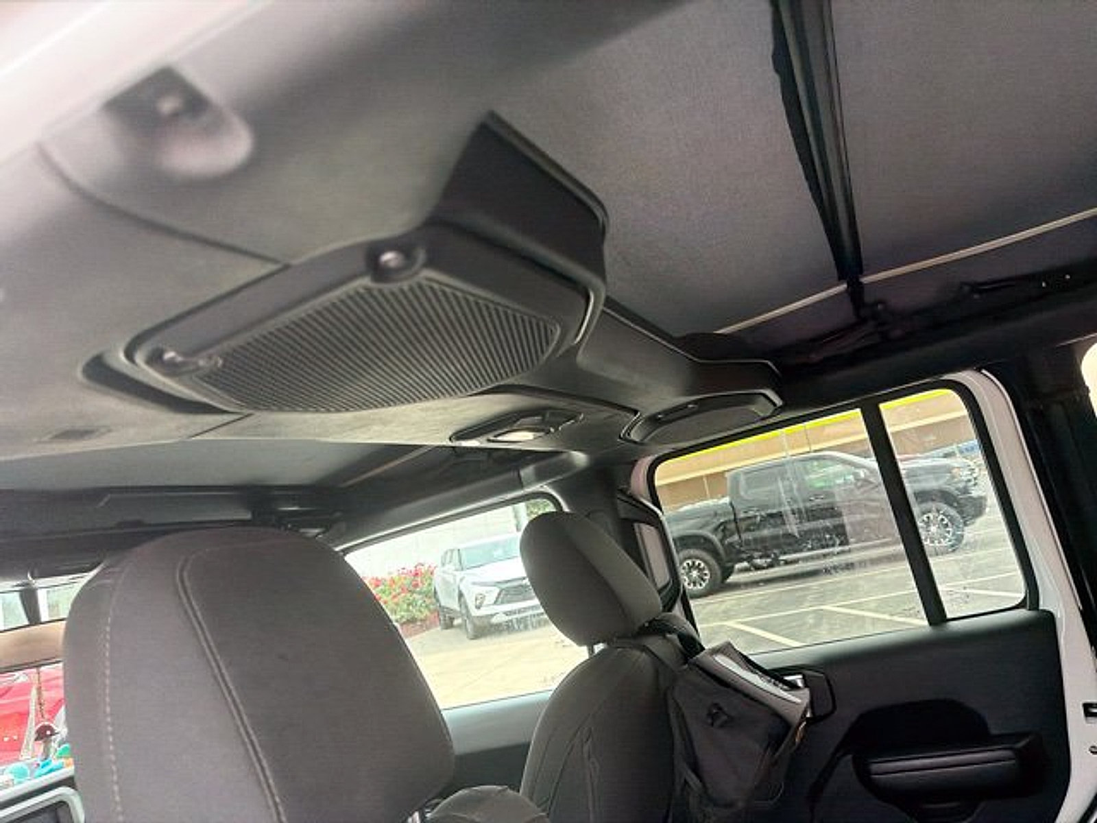 Used 2018 Jeep Wrangler Unlimited Sport S AWD/4WD image 20