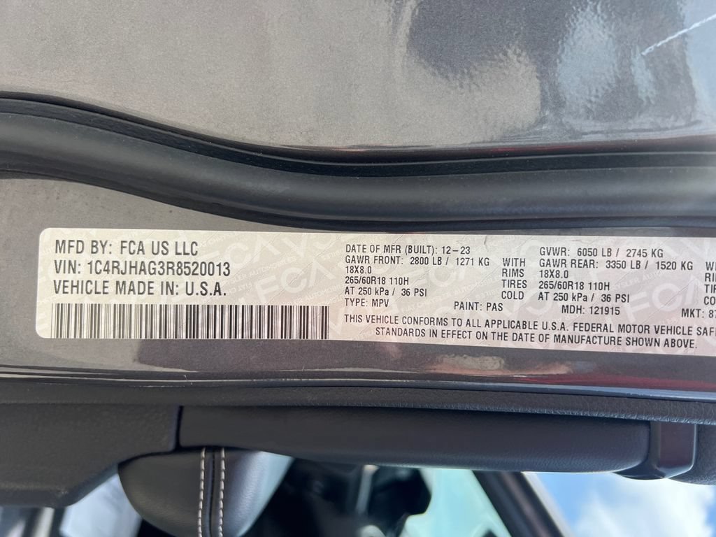 Used 2024 Jeep Grand Cherokee Altitude AWD/4WD image 44