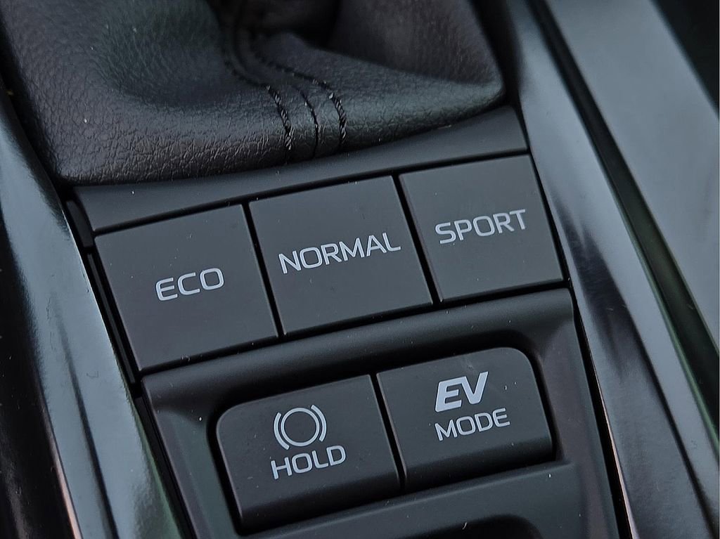 Used 2026 Toyota Camry LE image 15