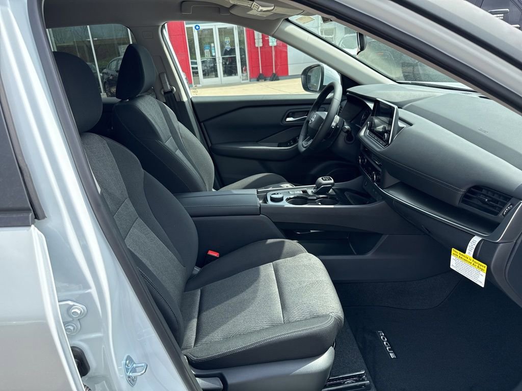 New 2026 Nissan Rogue SV image 28