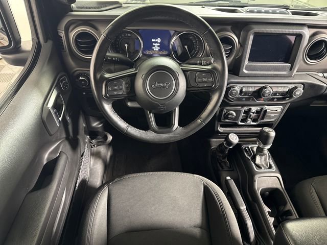 Used 2023 Jeep Wrangler Unlimited w/ Cold Weather Group image 18