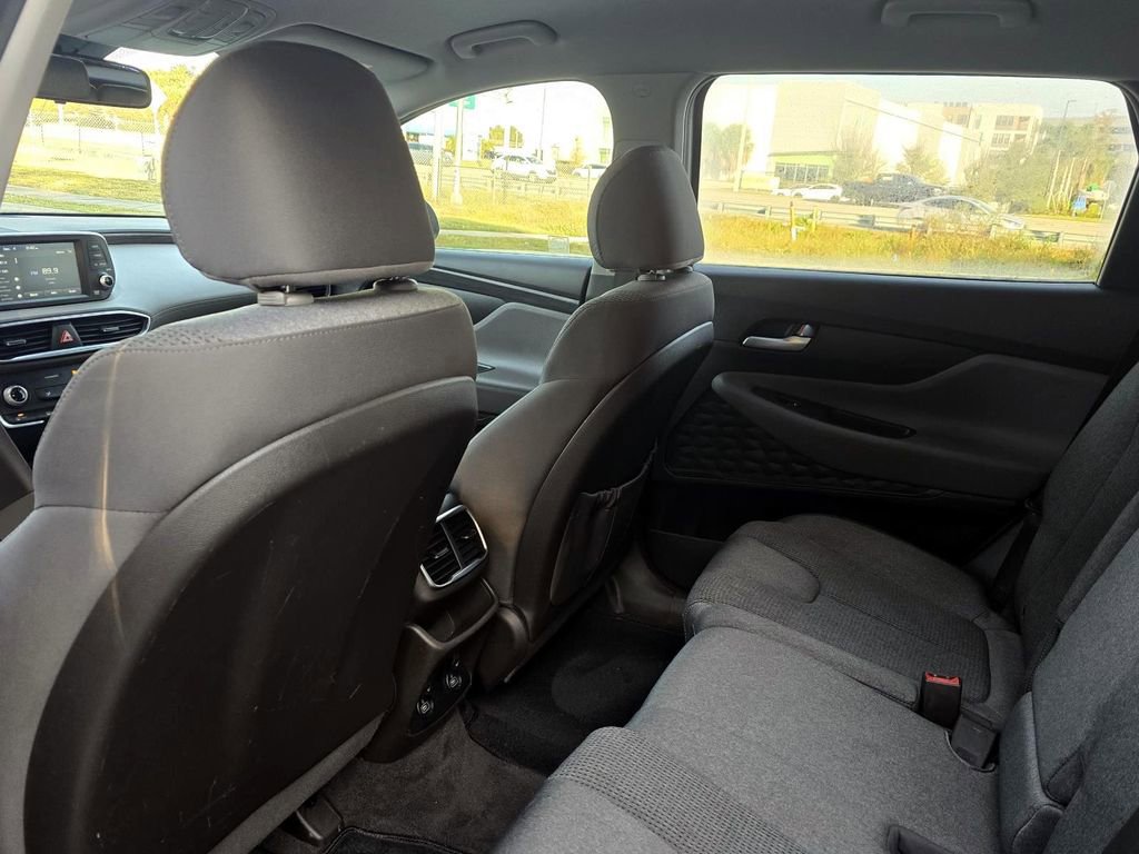 Used 2019 Hyundai Santa Fe SE image 24