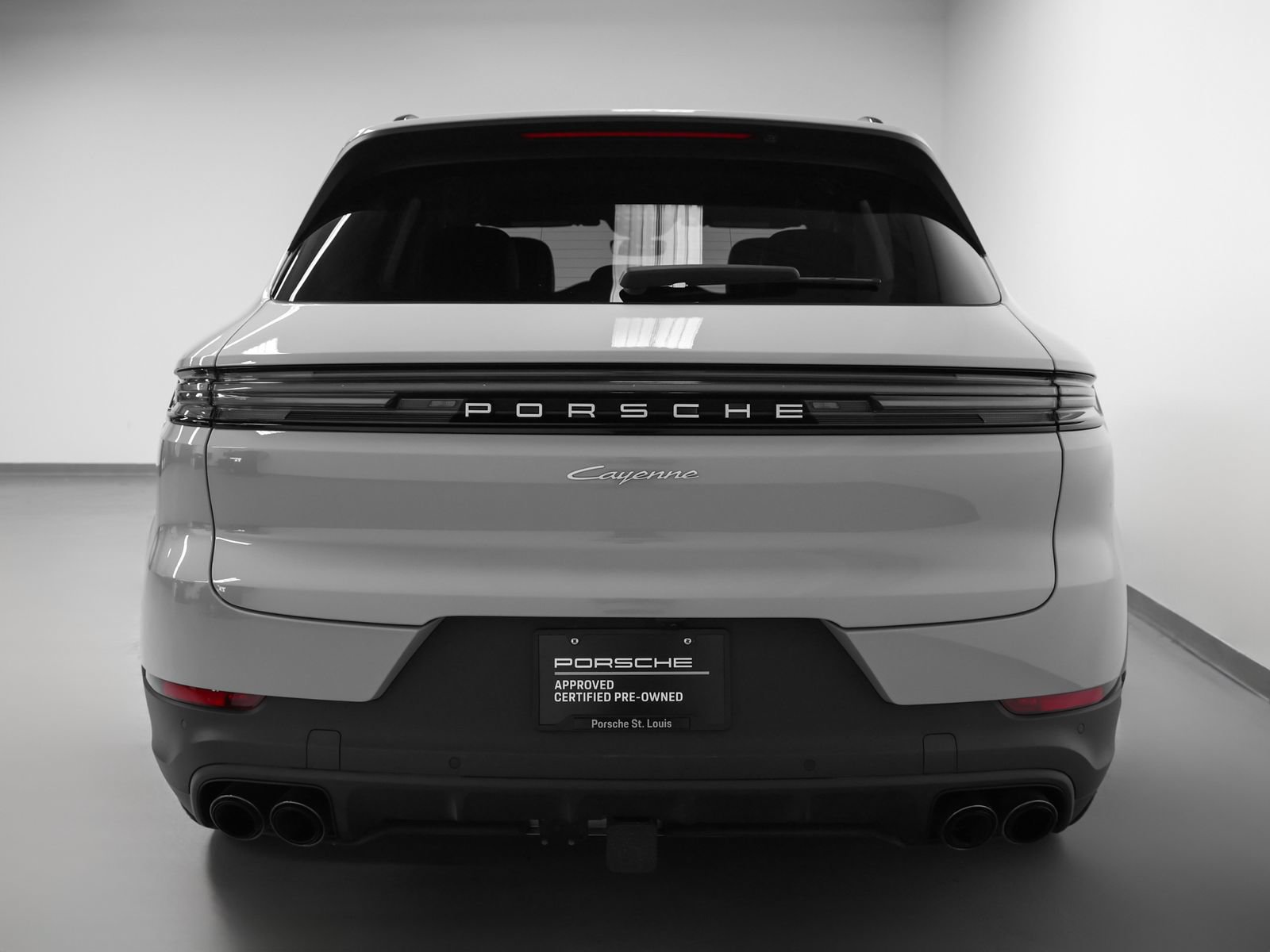 Certified 2025 Porsche Cayenne AWD/4WD image 11