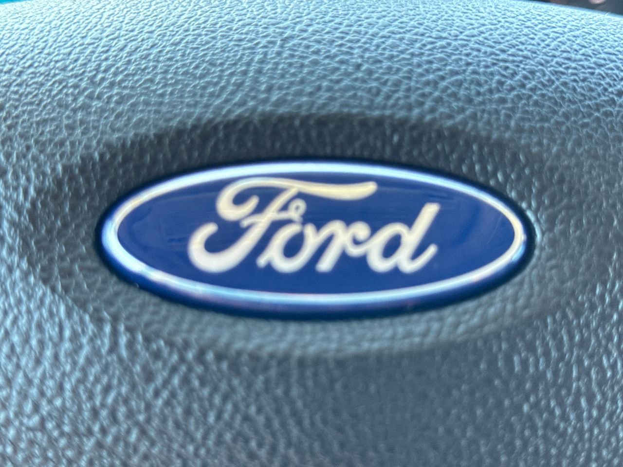 Used 2017 Ford Escape SE image 27