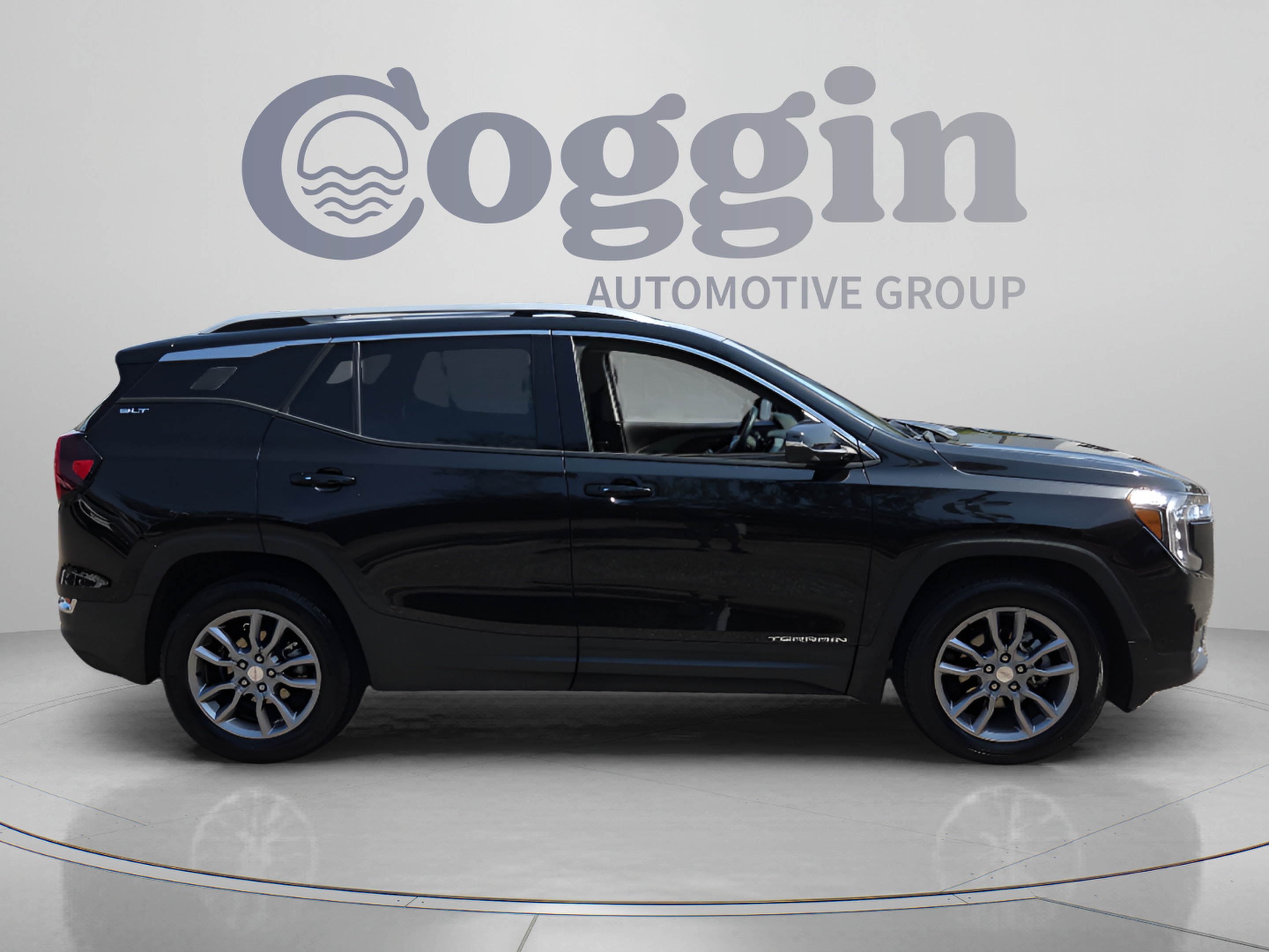 Certified 2024 GMC Terrain SLT FWD image 6