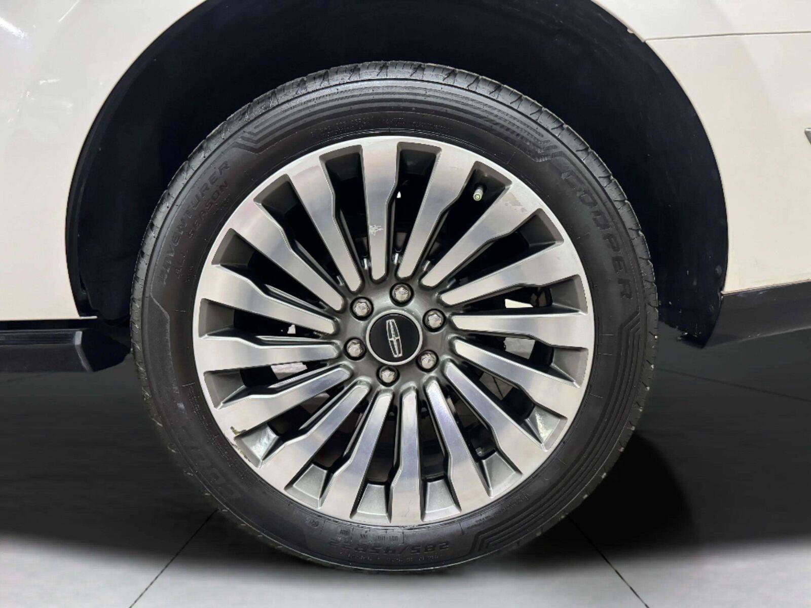 Used 2018 Lincoln Navigator Reserve w/ Technology Package AWD/4WD image 70