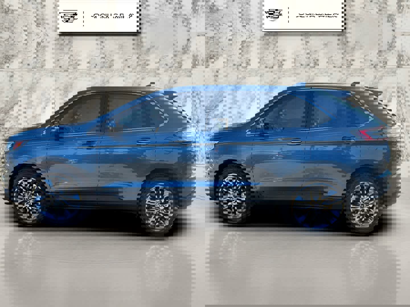 Used 2018 Ford Edge Titanium w/ Equipment Group 301A image 2