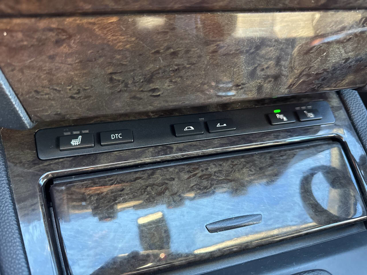 Used 2006 BMW 650i Convertible image 25