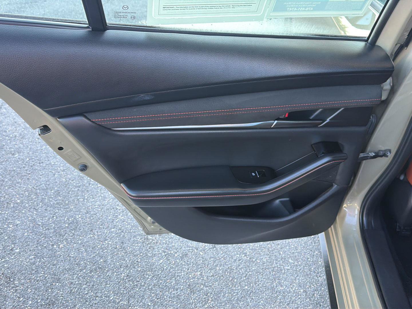 Used 2024 MAZDA MAZDA3 s AWD/4WD image 17