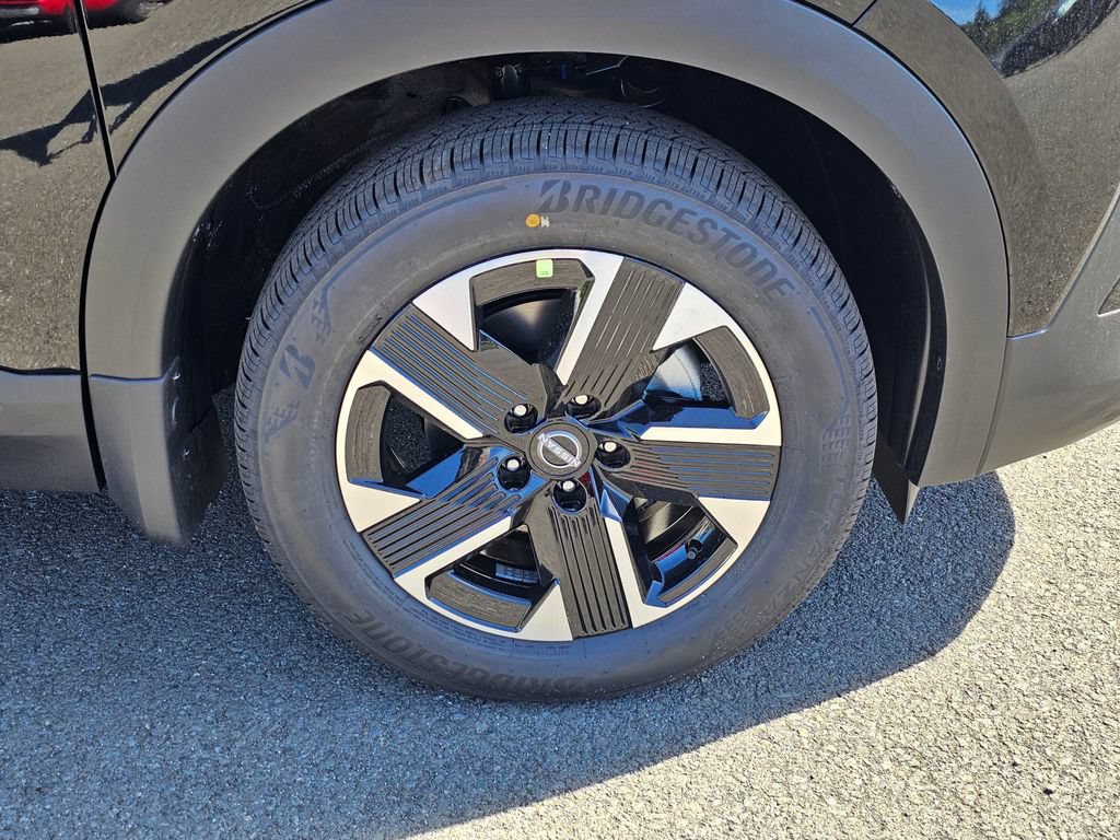 New 2026 Nissan Kicks SV w/ SV Premium Package AWD/4WD image 30