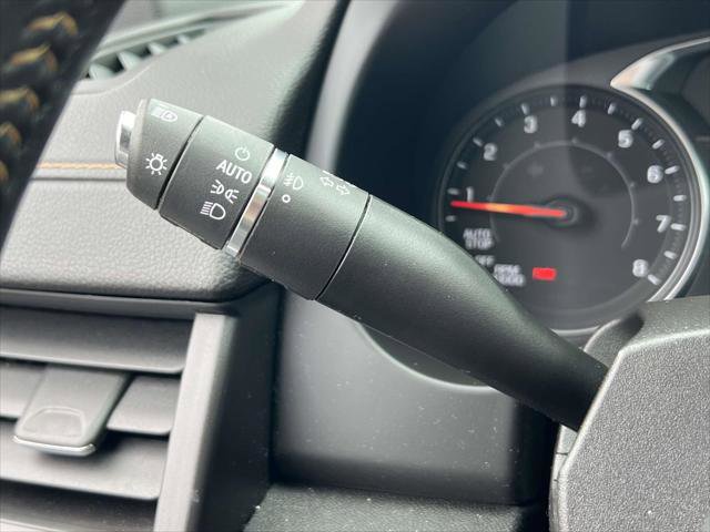 Used 2022 GMC Terrain AT4 w/ Infotainment Package II AWD/4WD image 27