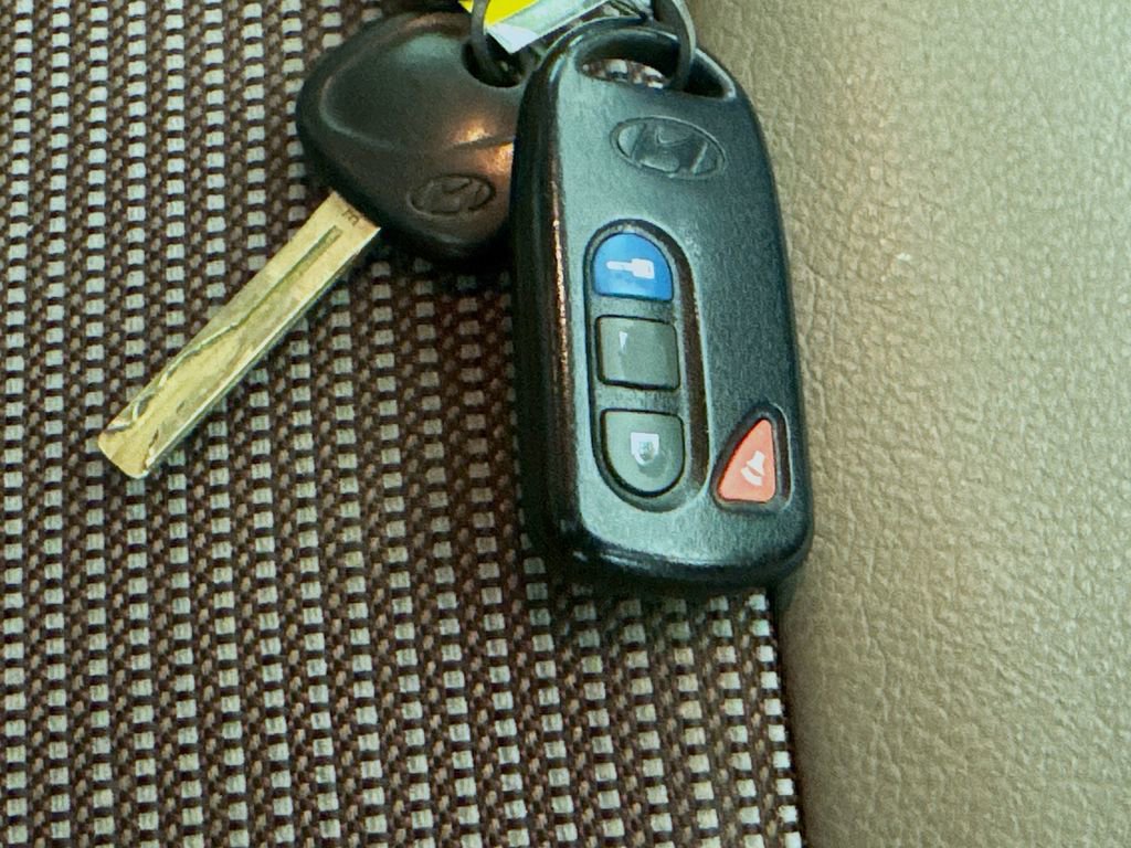 Used 2013 Hyundai Tucson GLS image 38