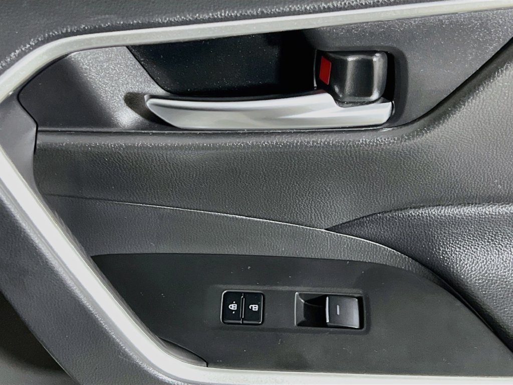 Used 2024 Toyota RAV4 XLE w/ Convenience Package FWD image 29