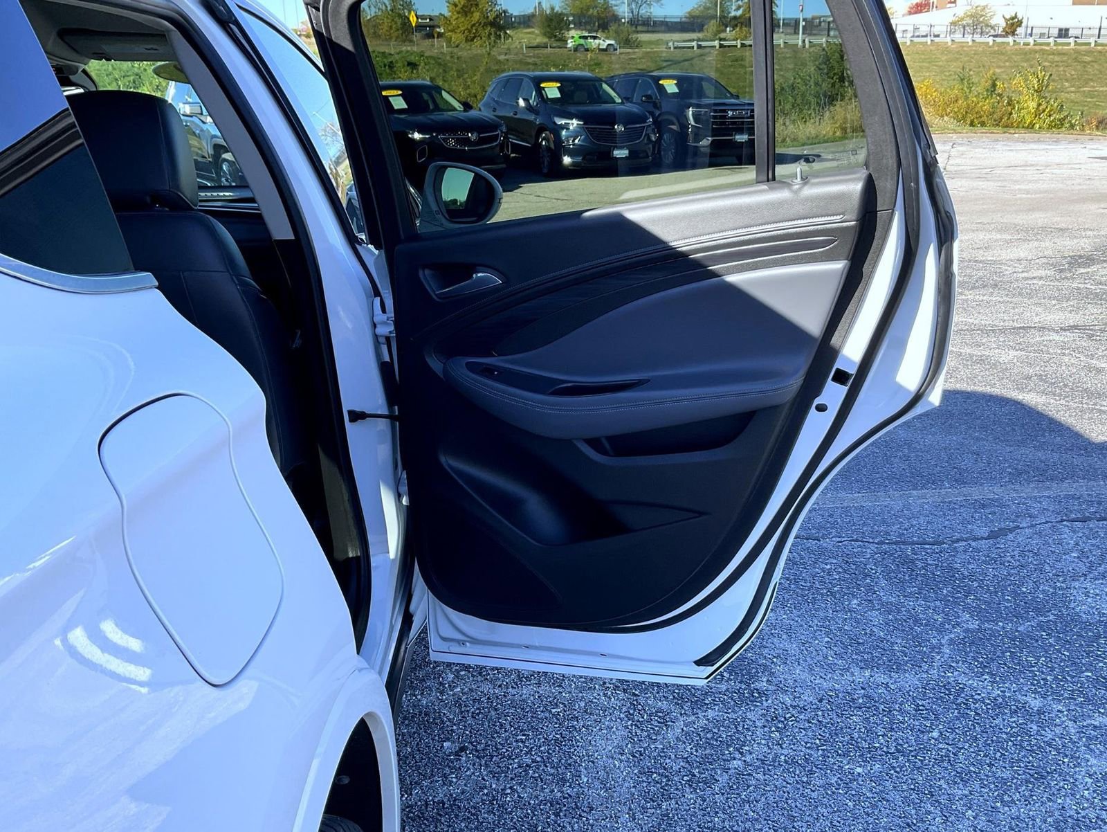 Used 2019 Buick Envision Premium image 17