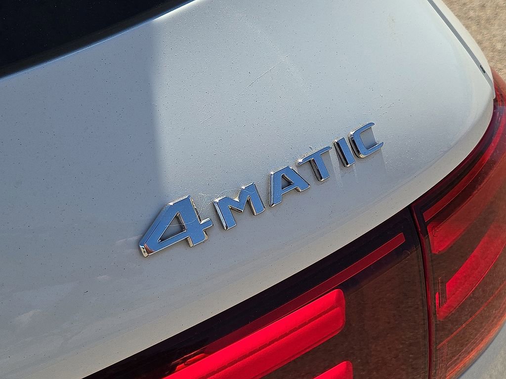 Used 2025 Mercedes-Benz GLB 250 4MATIC image 13