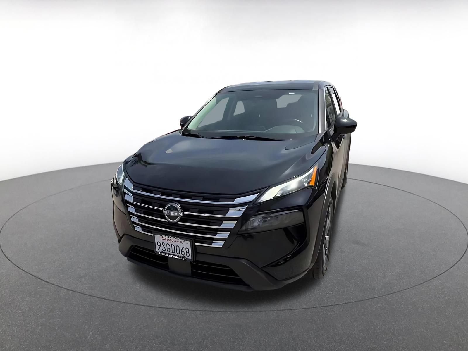 Used 2025 Nissan Rogue SV FWD image 7