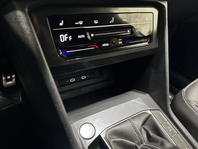 Used 2022 Volkswagen Tiguan SE R-Line image 19