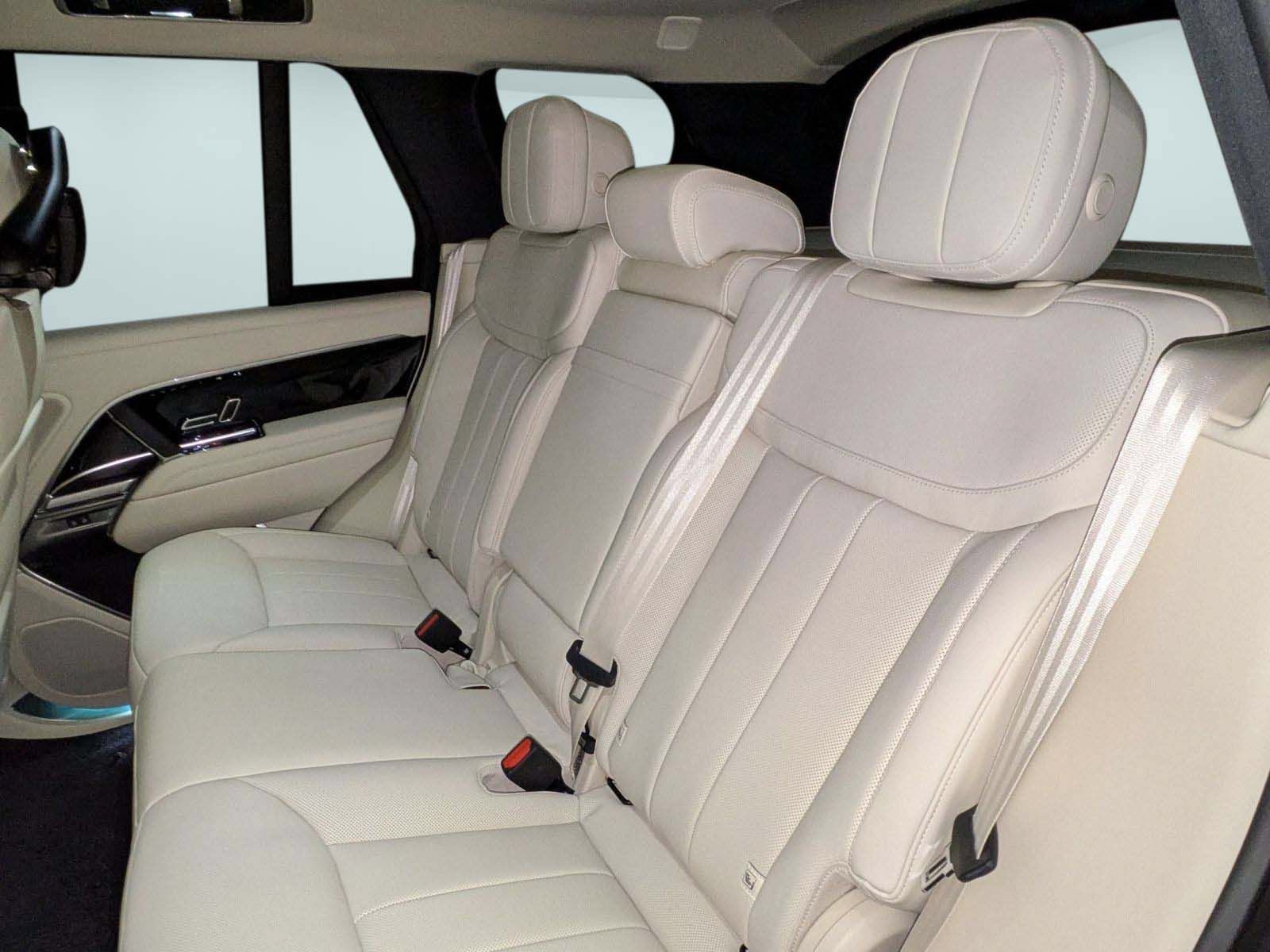 New 2026 Land Rover Range Rover SE AWD/4WD image 25