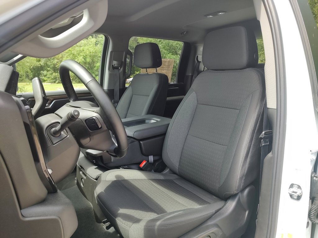 Used 2025 Chevrolet Silverado 2500 LT w/ Convenience Package AWD/4WD image 19