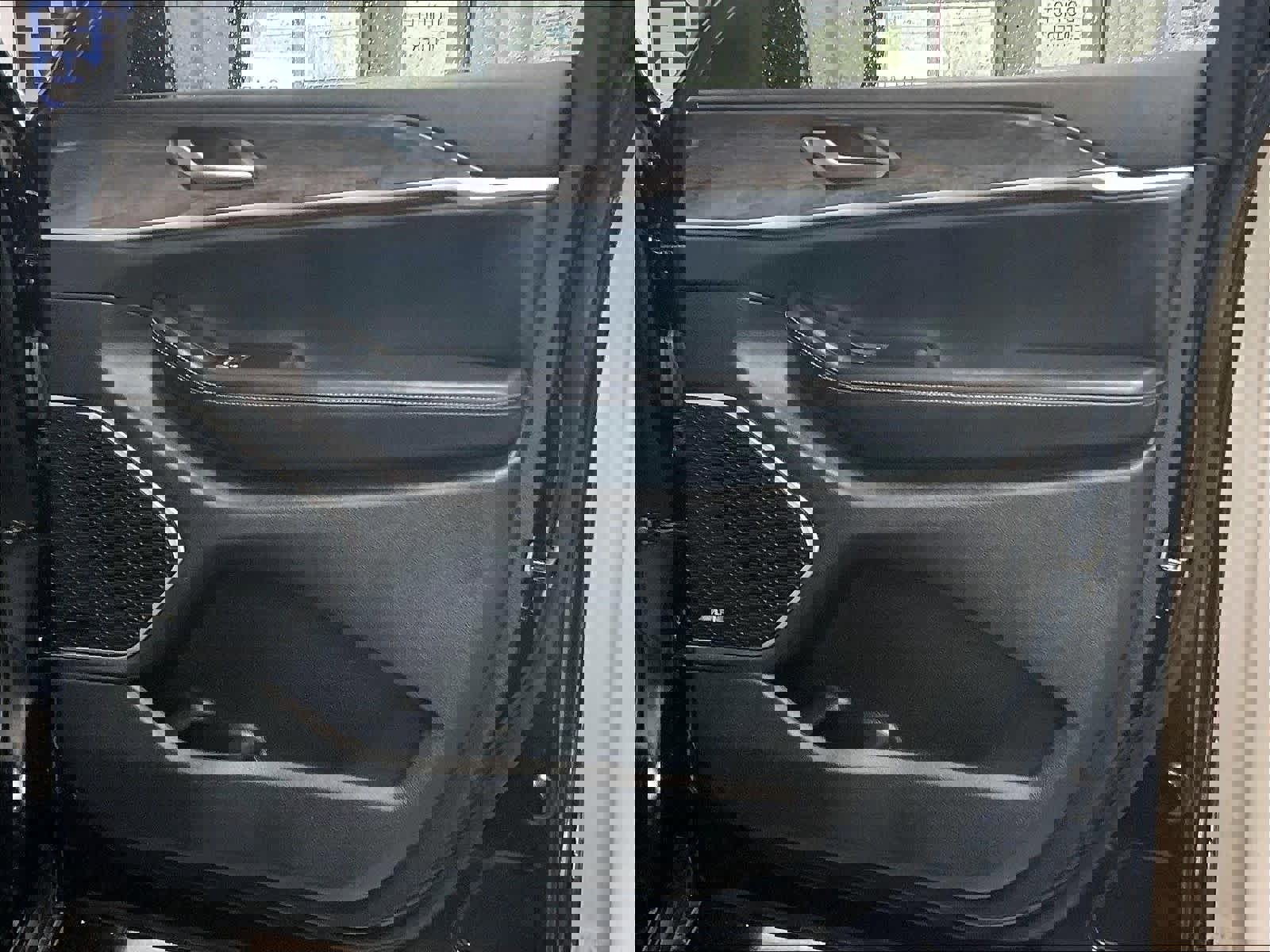 Used 2024 Jeep Grand Cherokee Limited 4xe AWD/4WD image 12