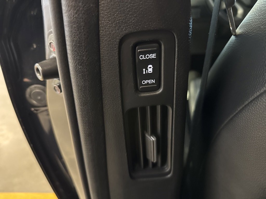 Used 2024 Honda Odyssey EX-L image 27