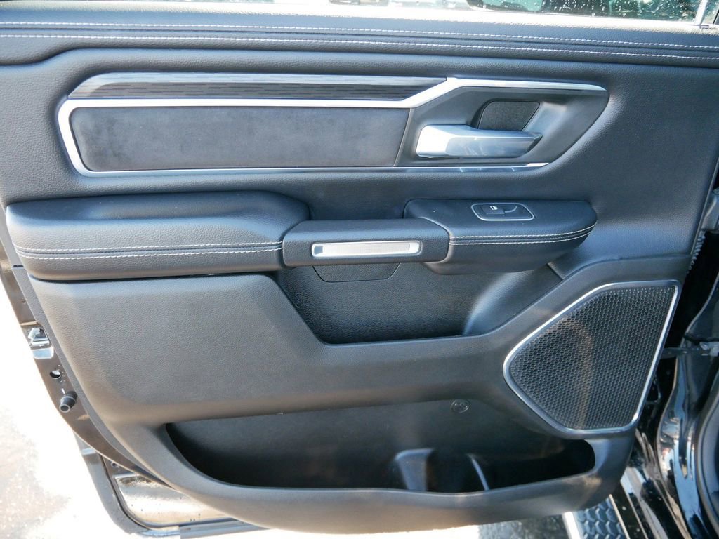 Used 2024 RAM 1500 Laramie image 13