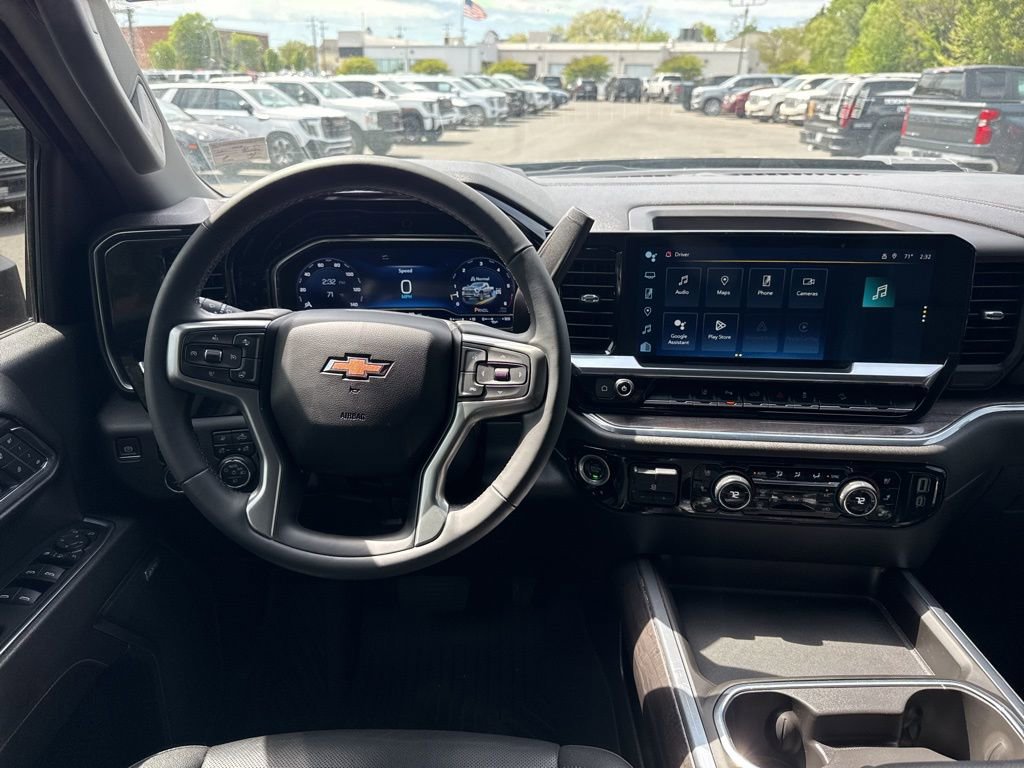 Used 2024 Chevrolet Silverado 3500 LTZ AWD/4WD image 19