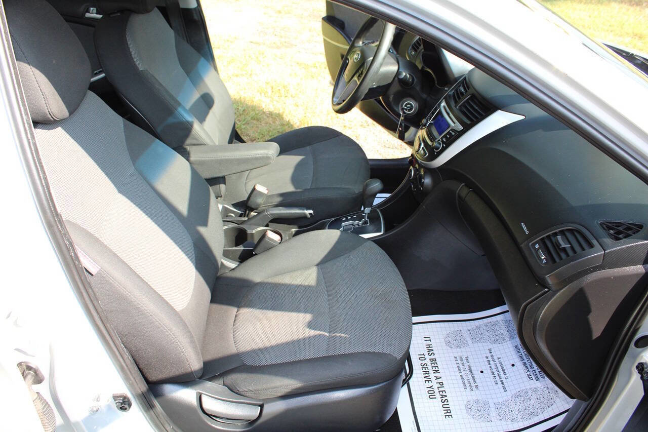 Used 2014 Hyundai Accent GS image 34