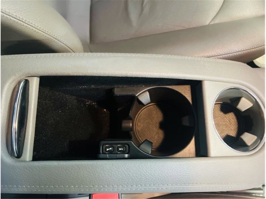 Used 2008 Mercedes-Benz CLK 350 Cabriolet image 29