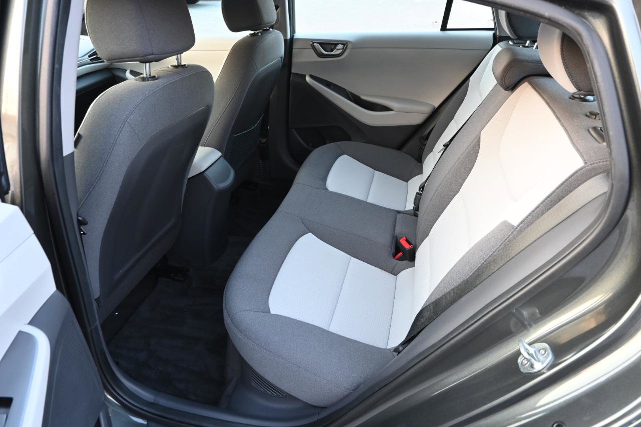 Used 2020 Hyundai Ioniq Blue FWD image 18