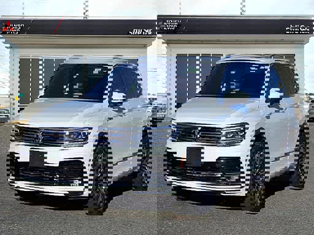 Used 2021 Volkswagen Tiguan SEL Premium R-Line w/ 3rd Row Seat Package image 1