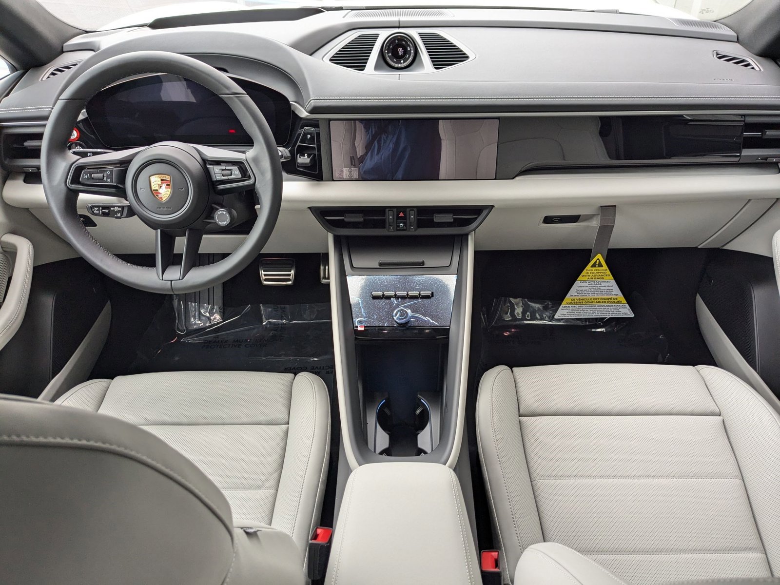 New 2025 Porsche Macan 4S Electric image 25