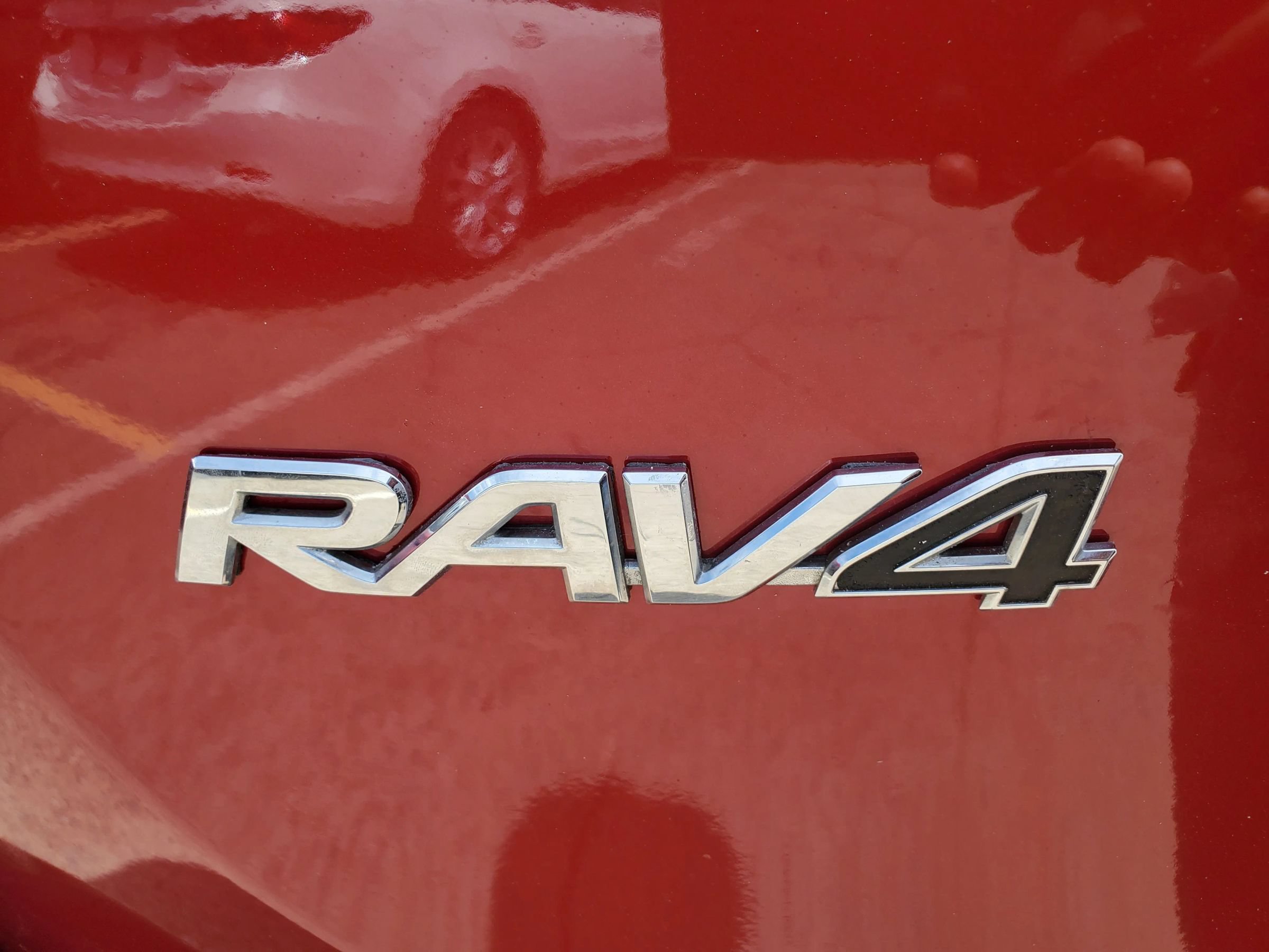 Used 2015 Toyota RAV4 Limited w/ Technology Package FWD image 11