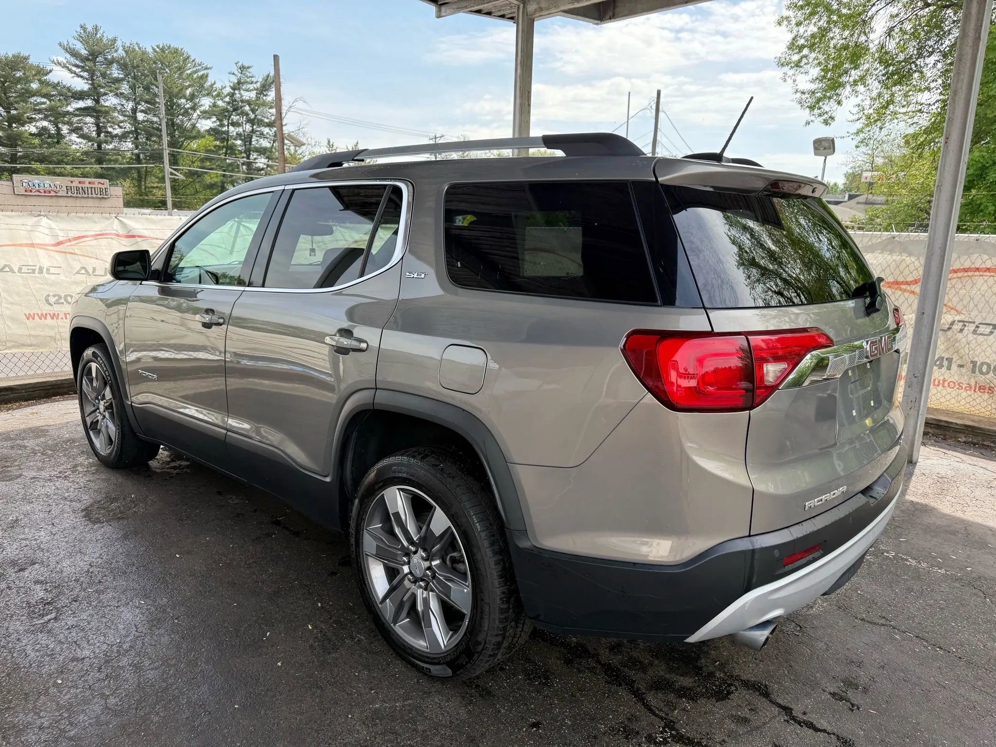 Used 2019 GMC Acadia SLT w/ LPO, Floor Liner Package image 62