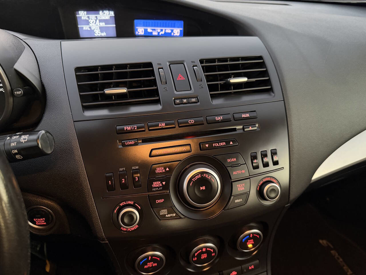 Used 2013 MAZDA MAZDA3 i Touring image 28