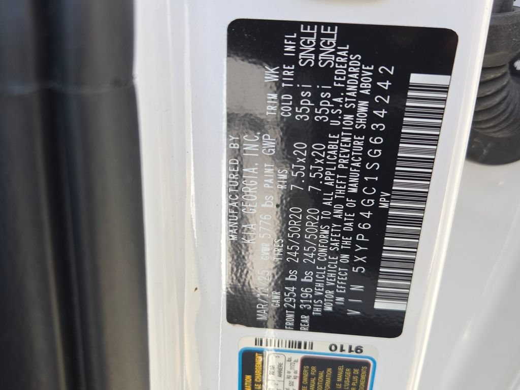Used 2025 Kia Telluride S FWD image 4