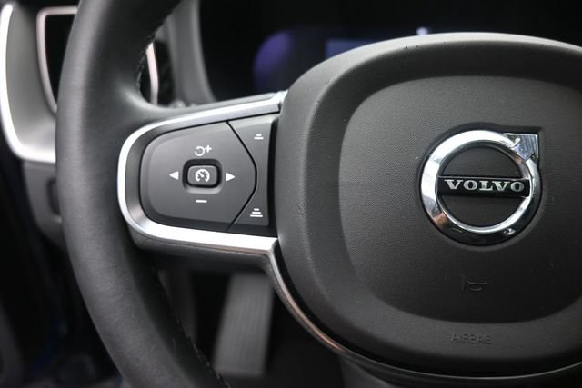 Certified 2024 Volvo XC60 B5 Core AWD/4WD image 15
