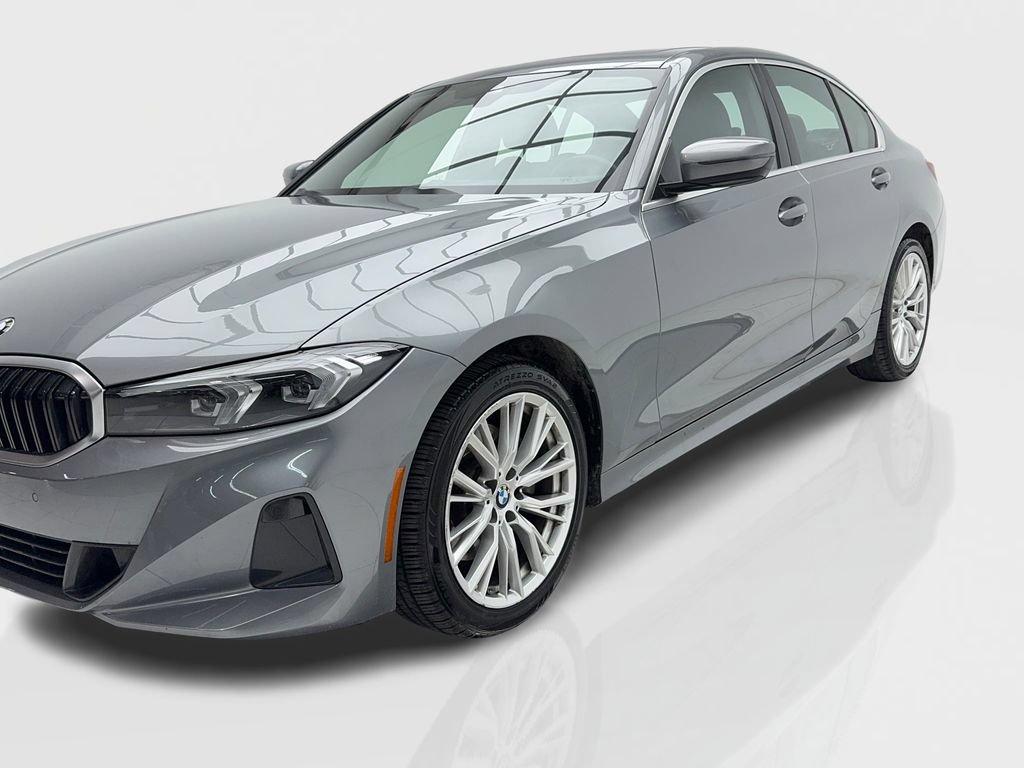 Used 2024 BMW 330i Sedan w/ Convenience Package RWD image 3