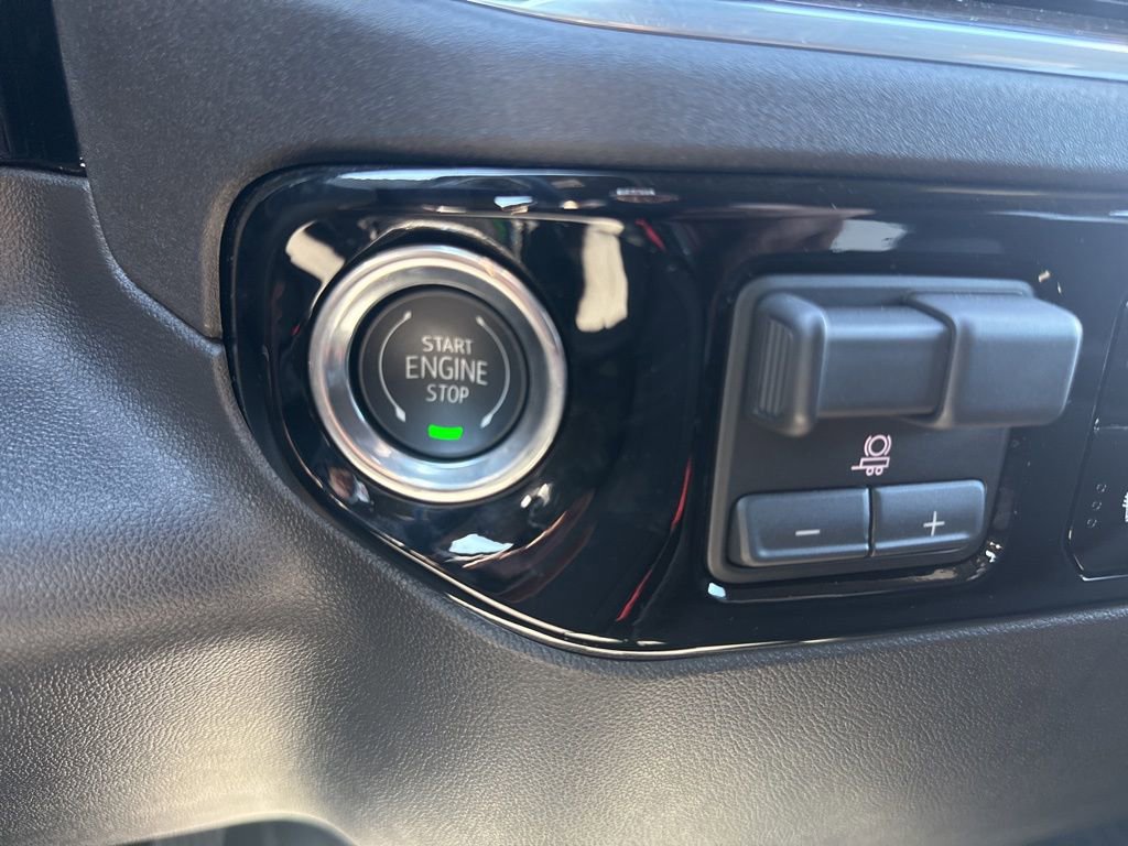 Used 2026 GMC Sierra 1500 Elevation image 24
