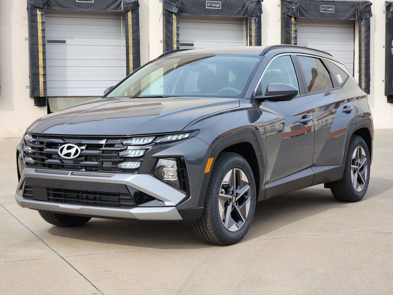 New 2026 Hyundai Tucson SEL image 2