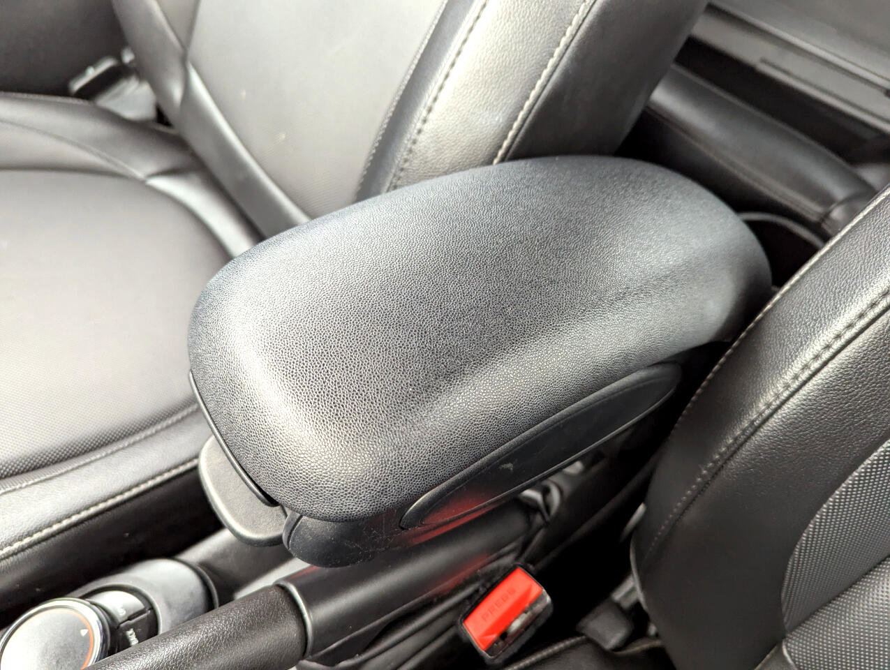 Used 2018 MINI Cooper Convertible image 28