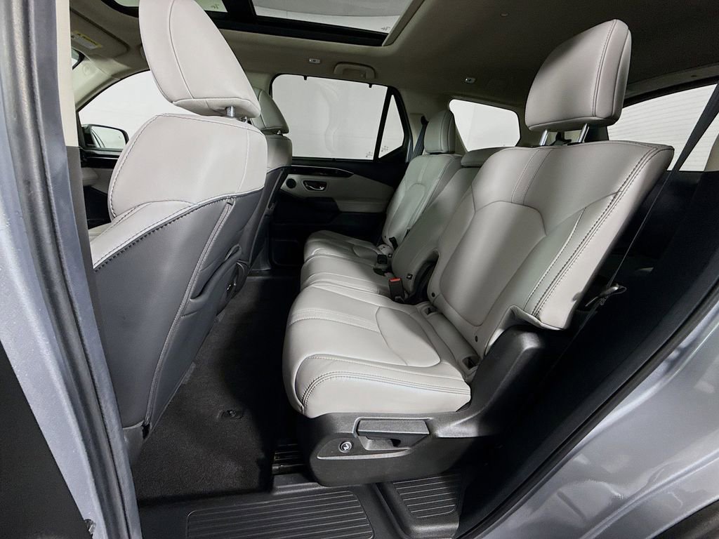 Certified 2025 Honda Pilot Touring image 22
