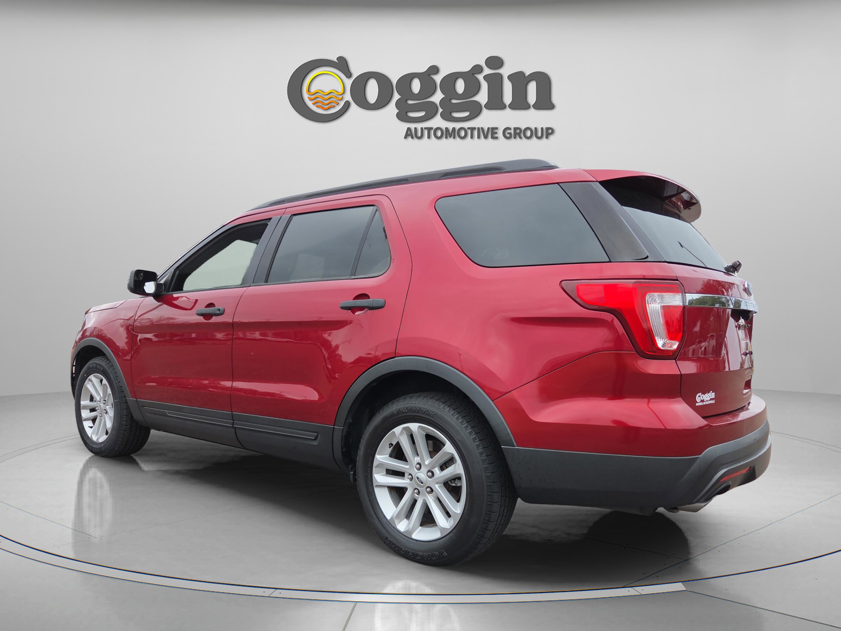 Used 2017 Ford Explorer FWD image 4