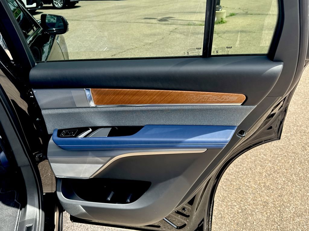 New 2026 Cadillac Vistiq Premium Luxury image 16