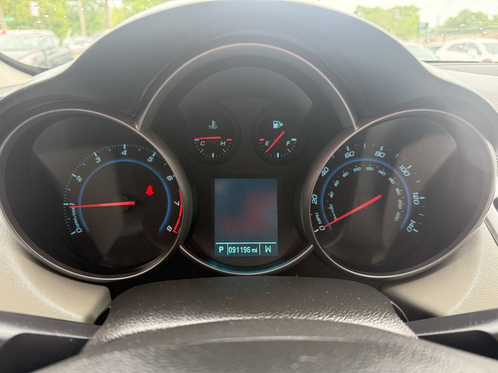 Used 2015 Chevrolet Cruze LT FWD image 17