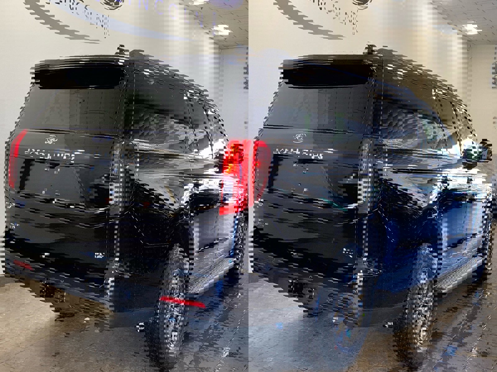 New 2026 Ford Expedition Max Active image 19