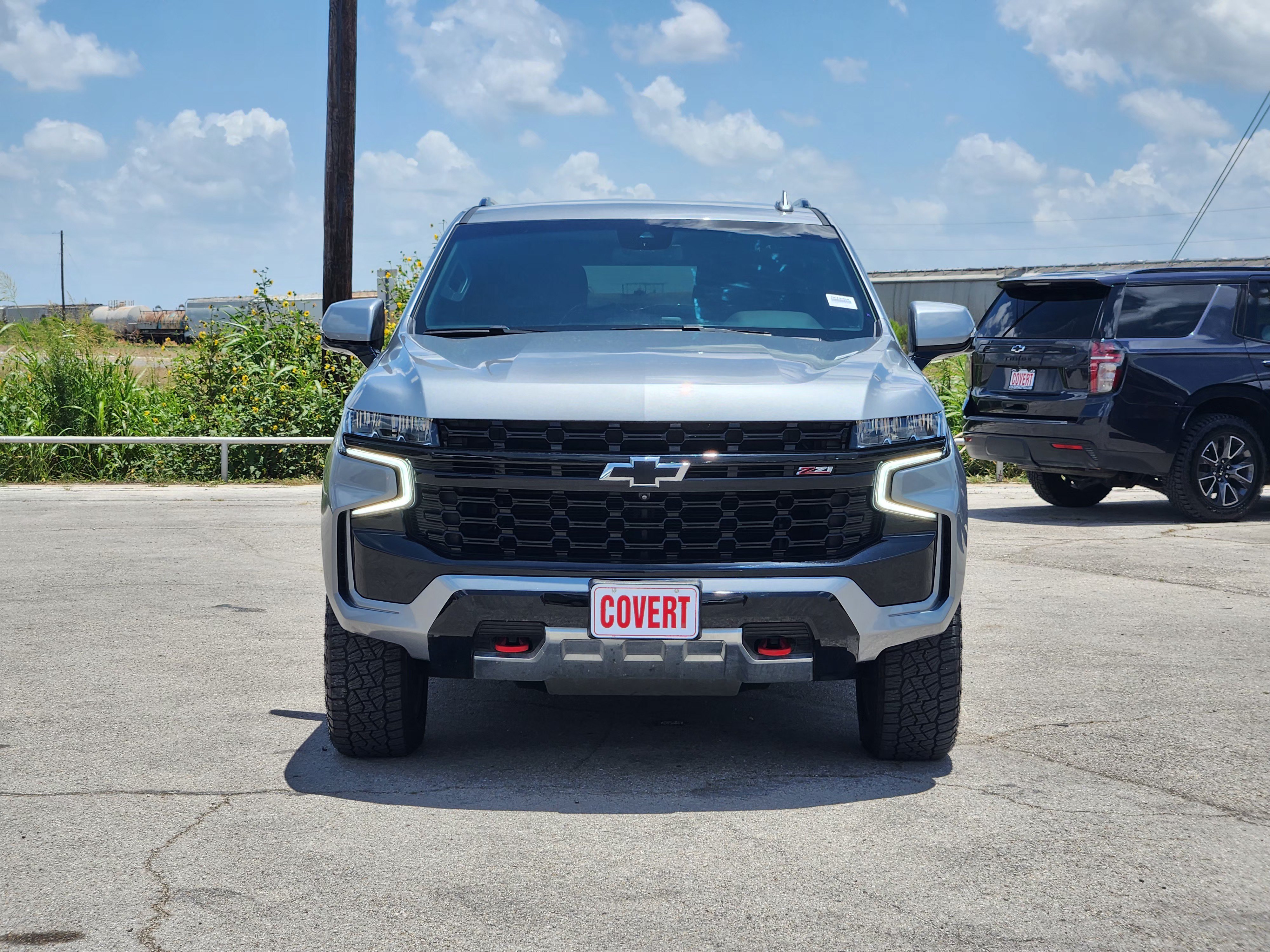 Used 2024 Chevrolet Tahoe Z71 w/ Luxury Package AWD/4WD image 2