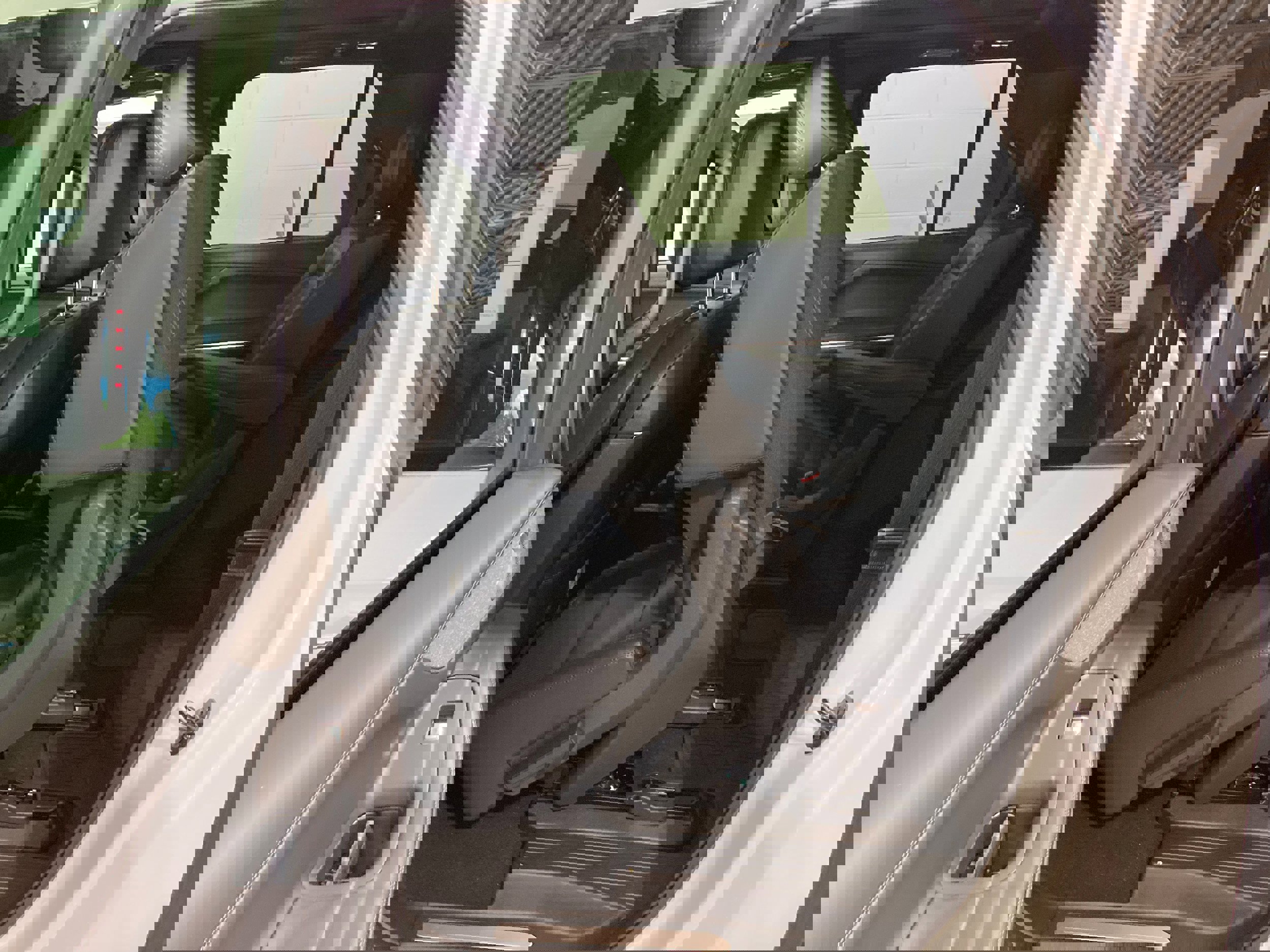 Used 2025 Lincoln Navigator L Reserve w/ Jet Appearance Package image 20