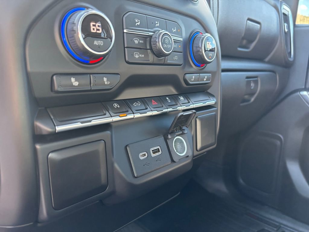Used 2019 Chevrolet Silverado 1500 LT w/ All-Star Edition AWD/4WD image 36