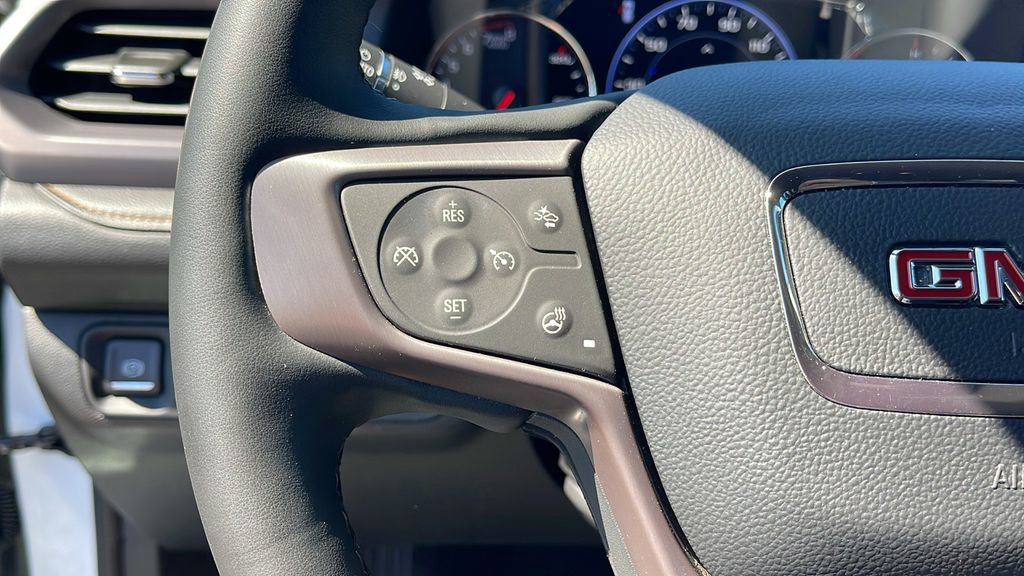 Used 2023 GMC Acadia AT4 w/ Technology Package image 24
